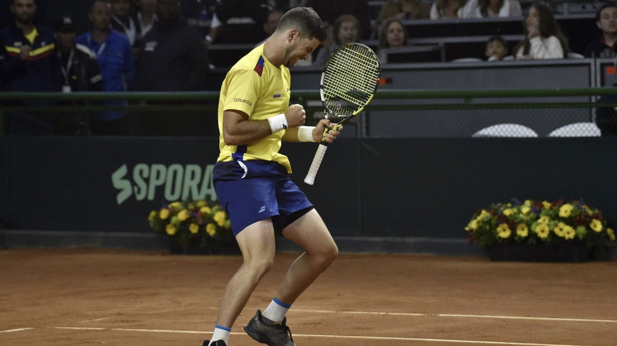 ATP Pro Mejia Pelted by Bottles After Rowdy Celebration
