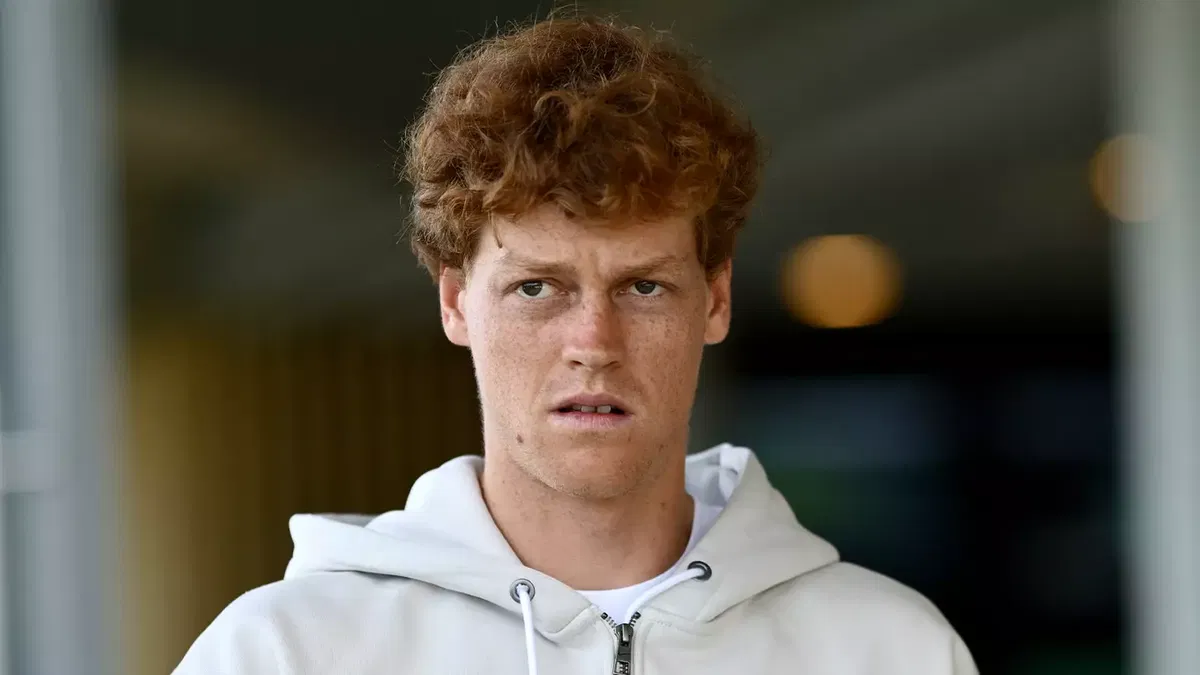 Sinner Faces Awkward Djokovic Question During Elevator Encounter in Doha