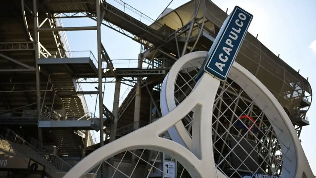 Sinner Faces Awkward Djokovic Question During Elevator Encounter in Doha