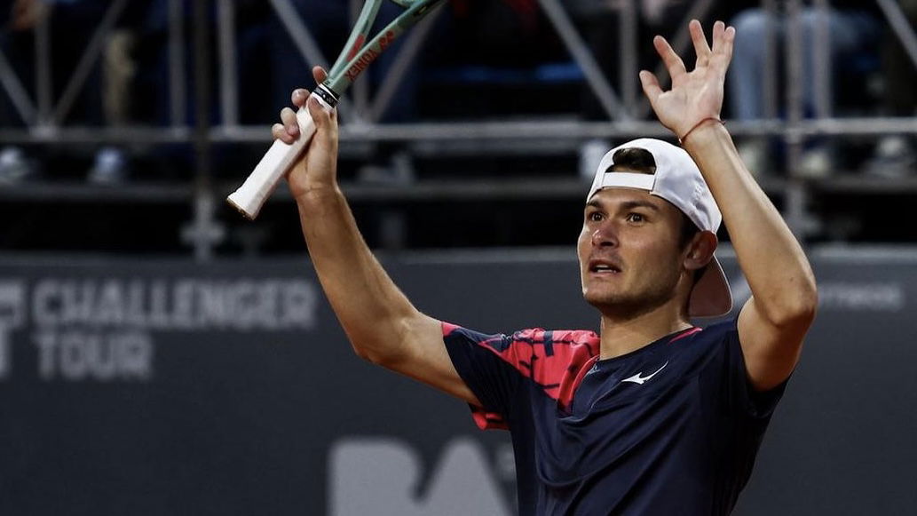 20-Year-Old Qualifier Dedicates Victory to Deceased Family Member