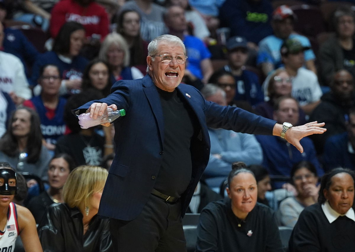 Geno Auriemma Blames ‘Brand New Baskets’ for UConn’s Shooting Woes in Sweet 16