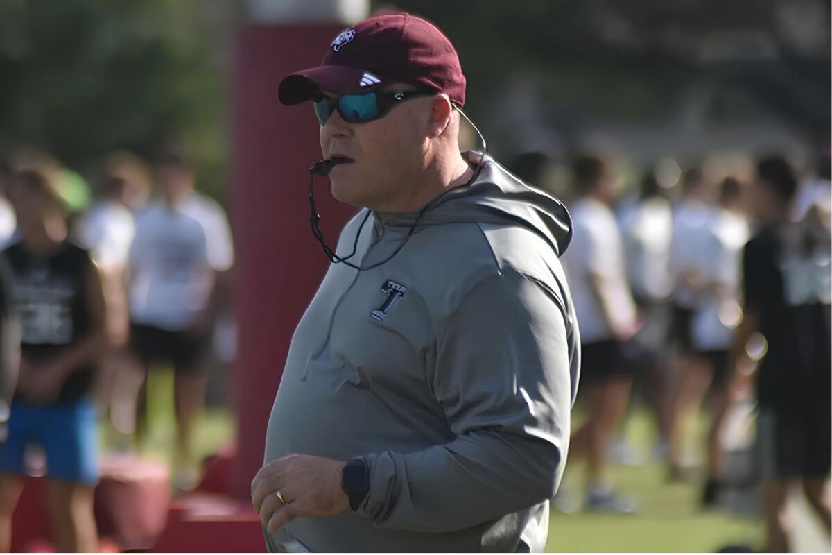 Who Will Replace Jay Bateman as He Leaves for Kentucky Football? Meet Texas A&M’s New DC with 23+ Years of Experience