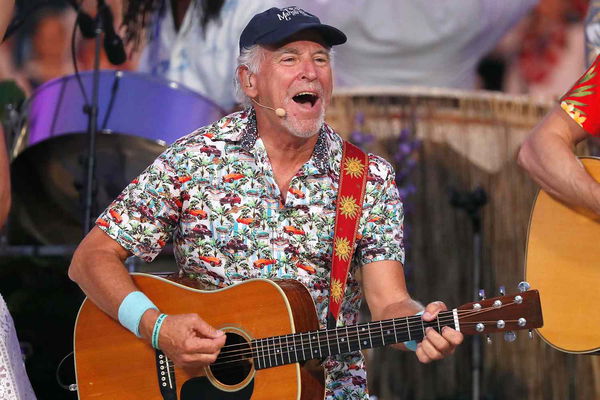 Jimmy-Buffett-090223-02-5ac80fd4e10440a081ba5e4a84bdfafb