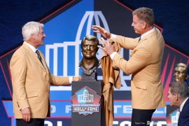 Jimmy Johnson and Troy Aikman
