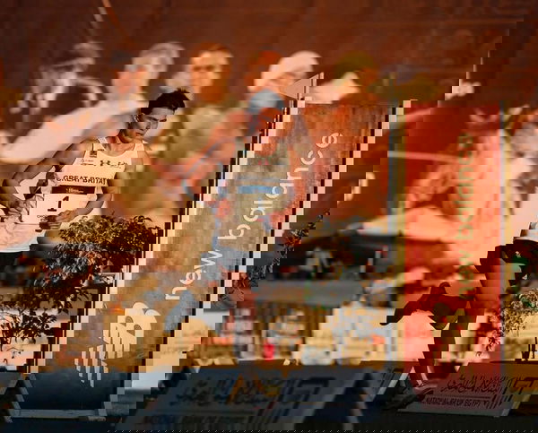 article-image