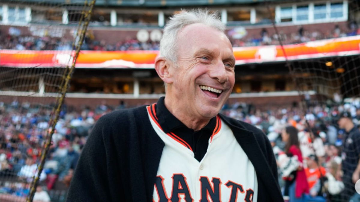 49ers Legend Joe Montana Announces Career News for Super Bowl Week on  Tuesday - EssentiallySports