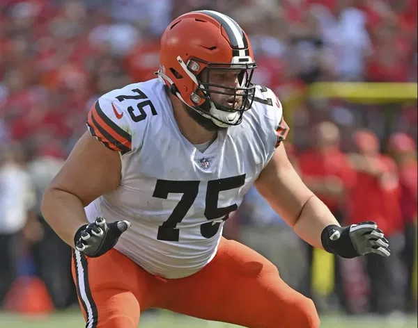 Joel Bitonio