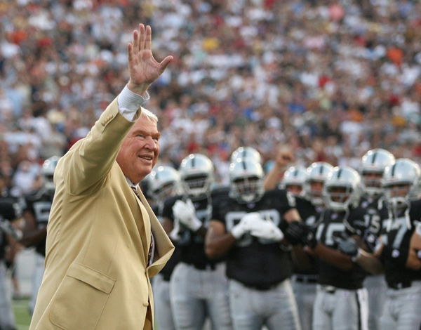 Former Oakland Raiders&#8217; coach John Madden waves to the crowd before the Hall of Fame game in Canton, Ohio