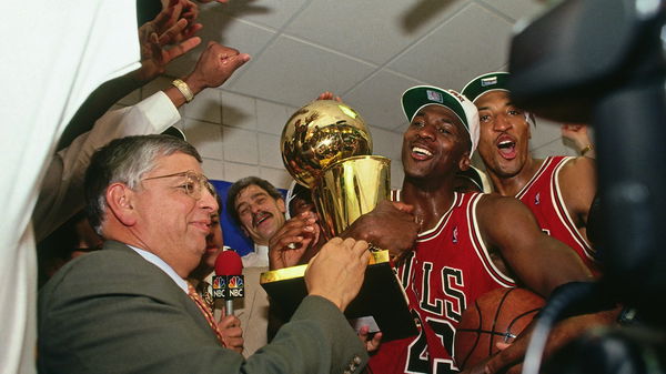 1993 NBA Finals &#8211; Game Six: Chicag Bulls v Phoenix Suns