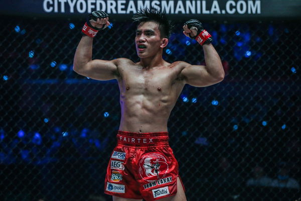 Joshua-Pacio-defeats-Alex-Silva-ONE-FIRE-FURY-DC-DUX_3070