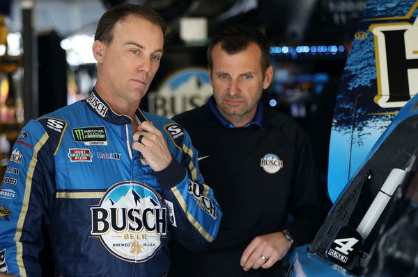 Kevin-Harvick-and-Rodney-Childers