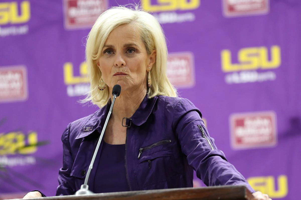 Kim Mulkey South Carolina SEC Showdown