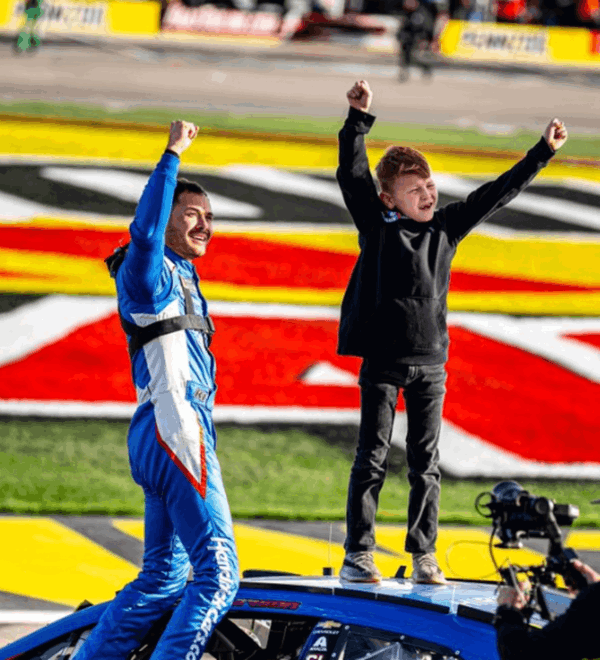 Kyle Larson &#038; his son