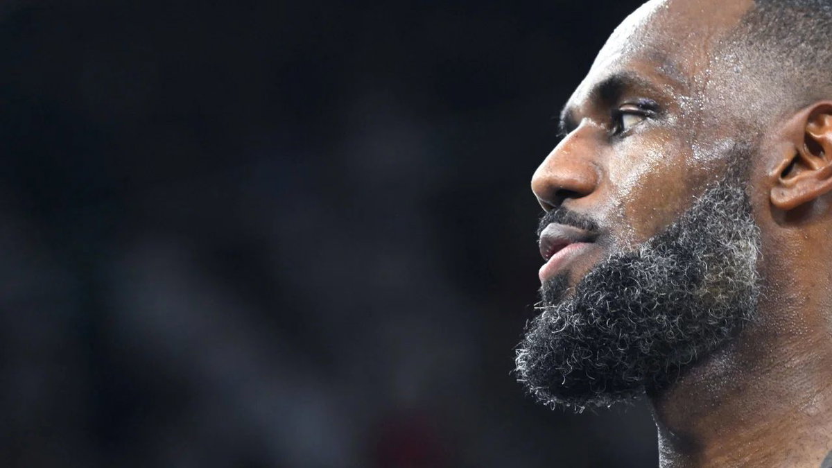 “We Don’t Want You”: Madison Square Garden Chants at LeBron James Weeks After He Admitted Dreaming of Being a Knick