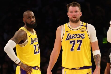 LeBron James Sends Clear Message to Lakers Locker Room as Fresh Health Concern Looms Ahead of Playoffs