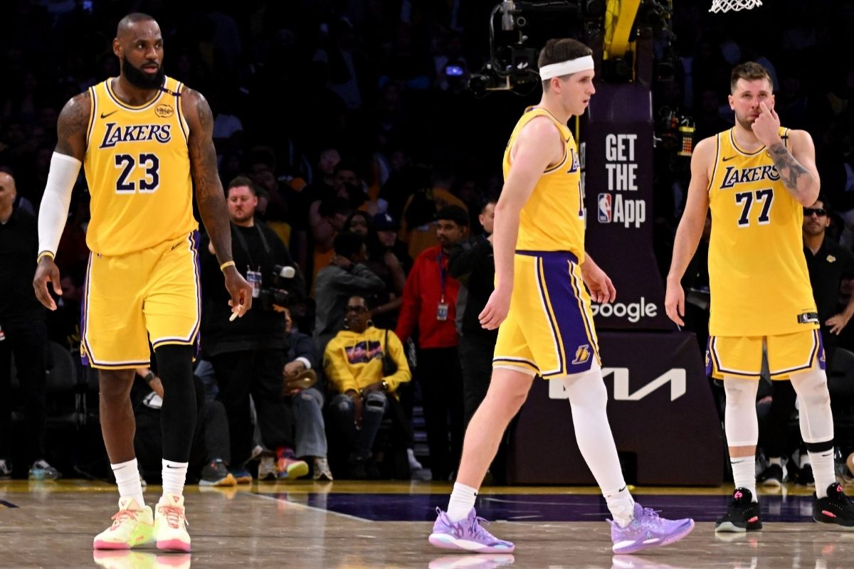 LeBron James “Unfazed” By Luka Doncic, Austin Reaves Injuries, Believes Lakers Situation Held Him Back: Report