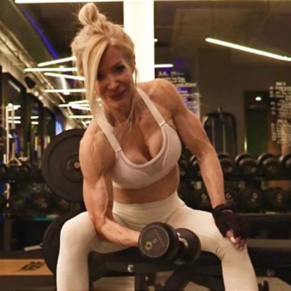 Do You Ever Age?”: 65-YO Female Bodybuilder Still Donning Perfectly Sculpted  Abs Baffles Fitness World - EssentiallySports