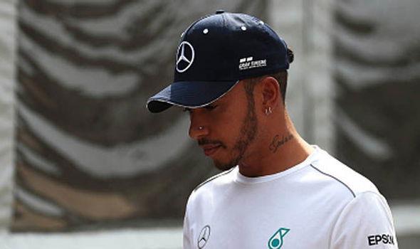 Lewis-Hamilton-F1-992401