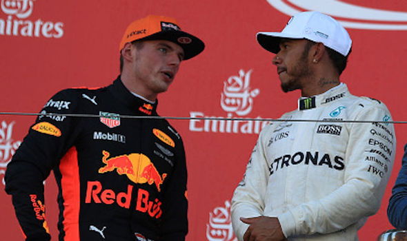 Lewis-Hamilton-Max-Verstappen-895517