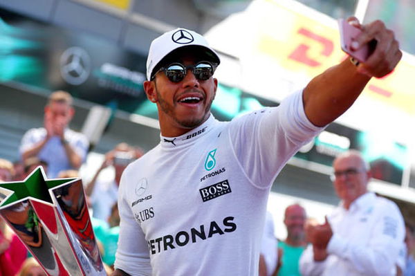 Lewis-Hamilton-Mercedes-642316