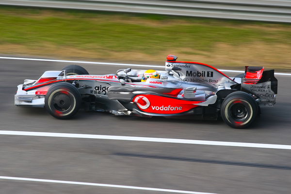 Lewis_Hamilton_2008_China