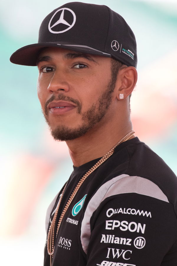 Lewis_Hamilton_2016_Malaysia_1