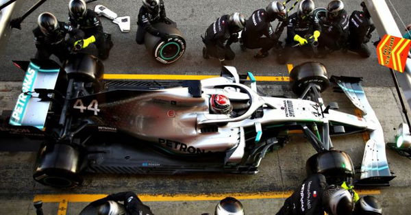 Lewis_Hamilton_Mercedes_W10-700&#215;367