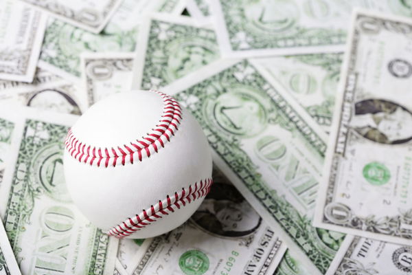 MLB beting money