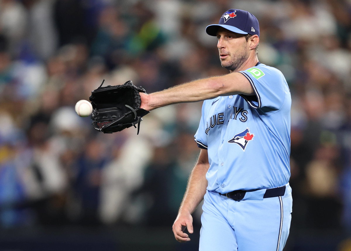 Max Scherzer Sends Clear Ultimatum To Blue Jays Clubhouse As Toronto’s World Series Dream Hangs By a Thread