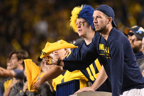 College football, Michigan fans