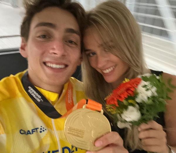 Mondo Duplantis and gf fb (2)