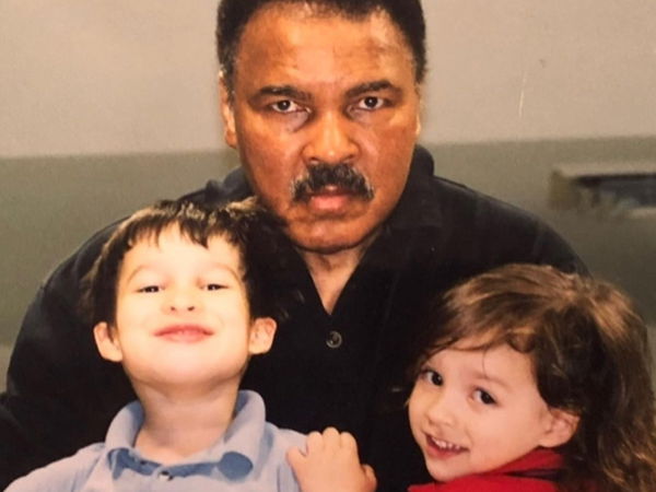 Muhammad Ali with grandkids