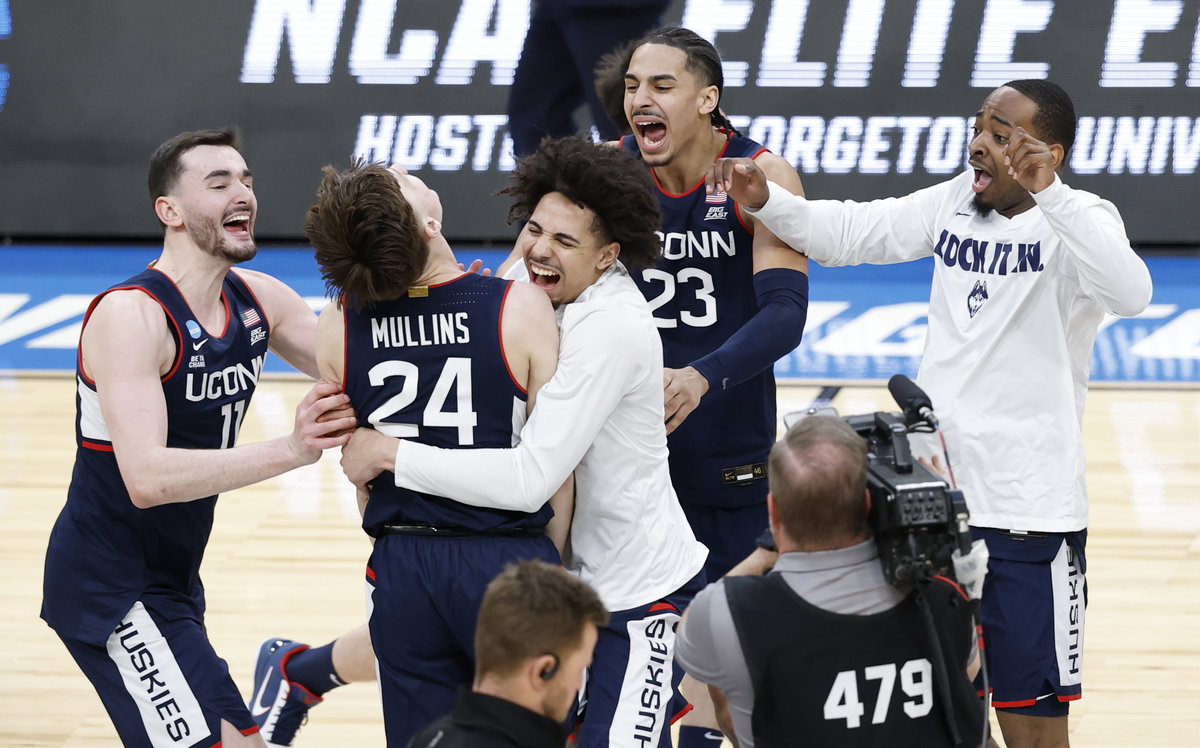 UConn’s Braylon Mullins and 10 Craziest Endings in NCAA Mens March Madness History