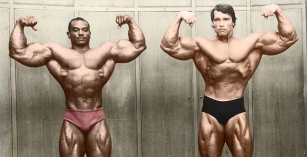 ONLY FB &#8211; Arnold Schwarzenegger, Sergio Oliva