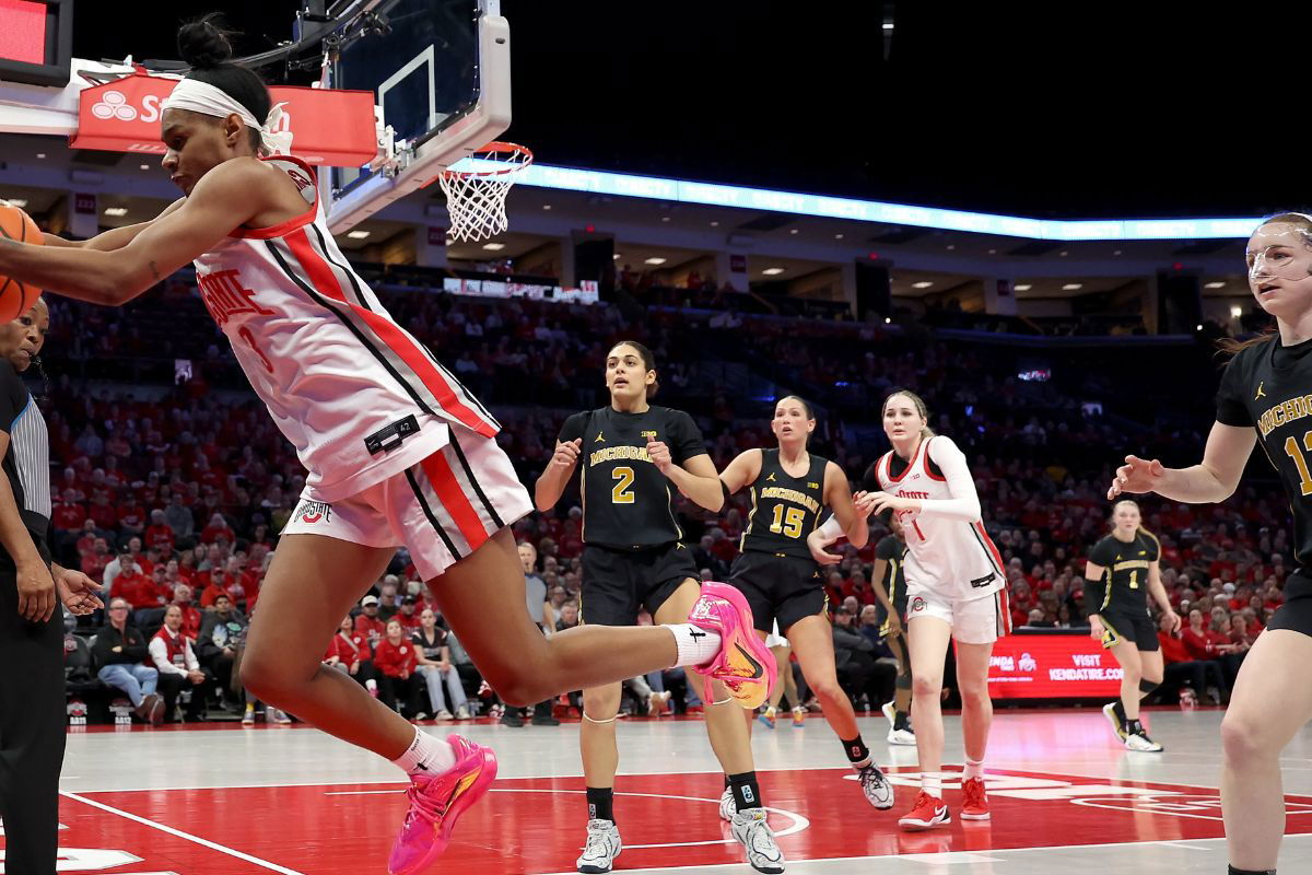Fans in Disbelief After Michigan Tops No. 13 Ohio State in Wild 88-86 OT Finish