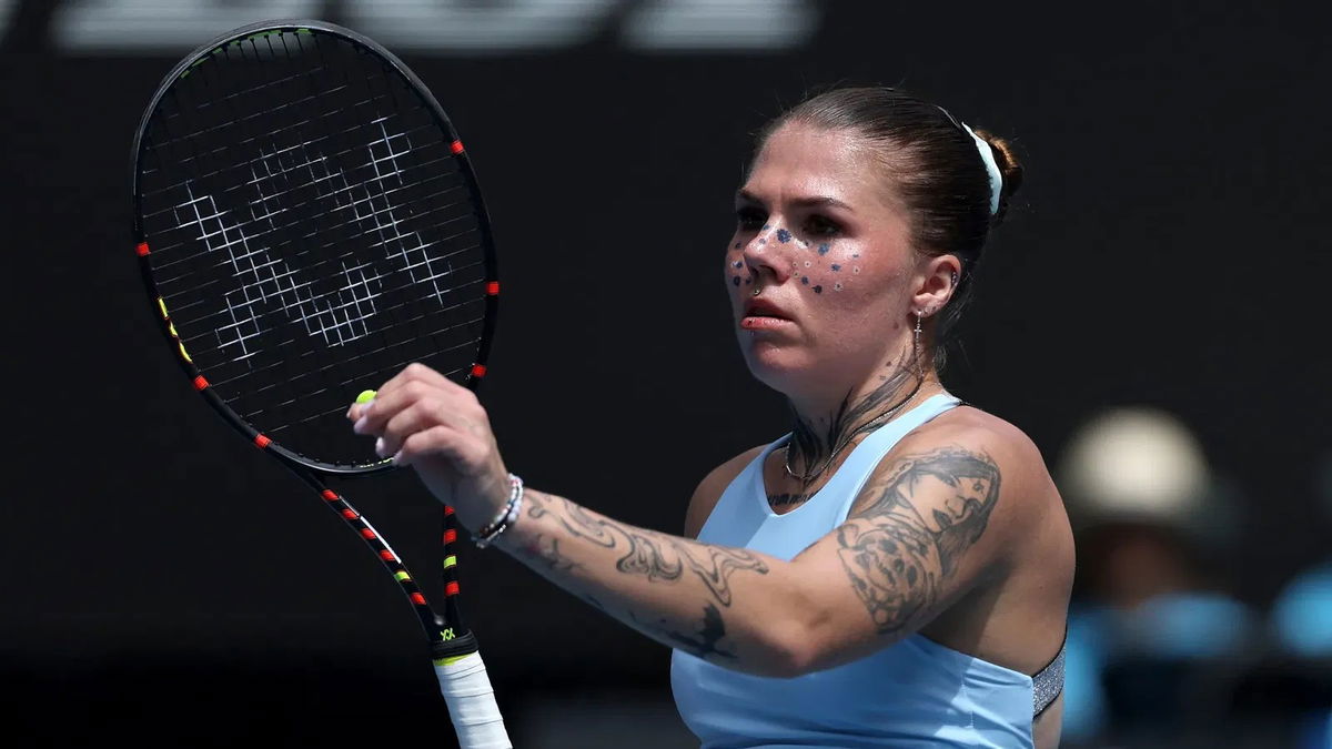 Sabalenka Issues Blunt Response to Her Kissing Gesture and Rival’s Snub