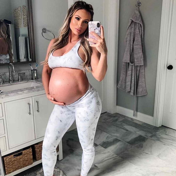 Instagram Influencer Shares Photo with Postpartum Stretch Marks