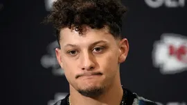Patrick-Mahomes10