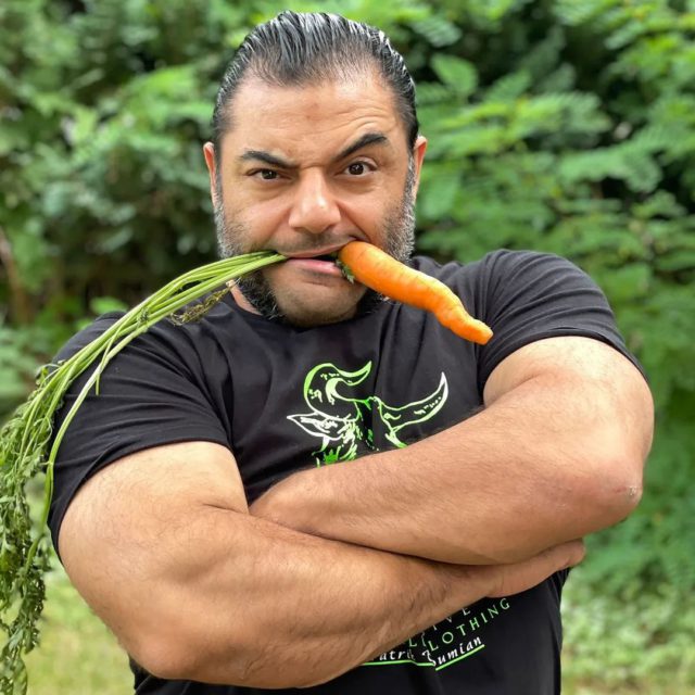 Meet the World’s Strongest Vegan Who Owns the World Record of Carrying
