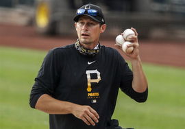 Pirates-Baseball-2