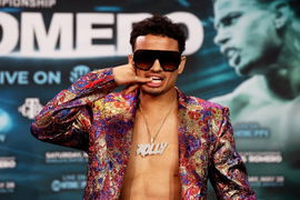 Rolly-Romero-gets-dropped-in-sparring-by-3-0-prospect-featured-image
