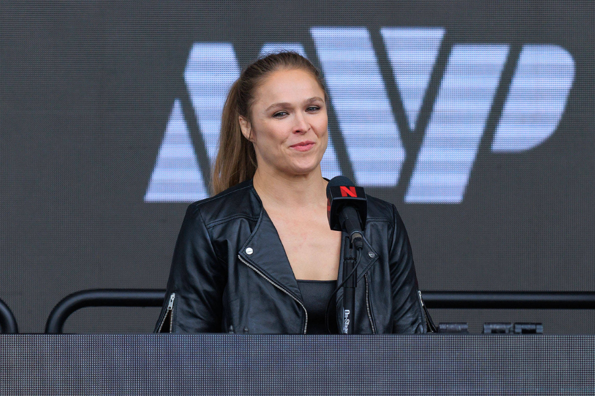 Ronda Rousey Fumbles Interview After Alleging Nate Diaz Got Her High