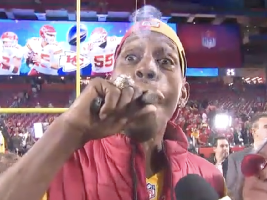 After 'Smoking That Joe Burrow' Pack', Patrick Mahomes Sr. Is Back With a  Super Bowl Sized Cigar for Son's 2nd Super Bowl Ring