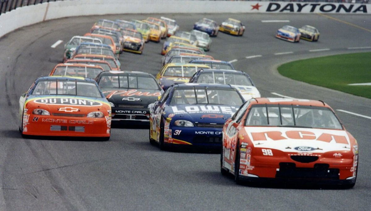 Racing Broadcaster Gets Emotional as He Warns Fans Against What NASCAR Has Lost