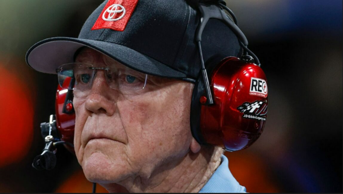 NASCAR’s Chase Comeback Gets an Unexpected Ally as Joe Gibbs’ Cup Star Admits 2025 Playoff Trouble
