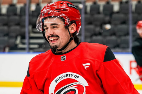 ‘Mini’ Seth Jarvis Leaves NHL Crowd Amused Amid Carolina Hurricanes’ Strong Start at Stanley Cup Playoffs