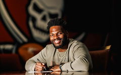 Shaq is officially a Buccaneer (again)