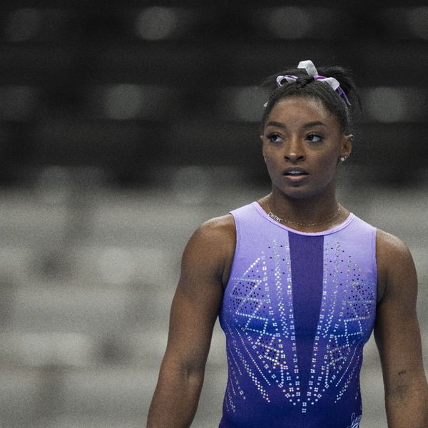 Simone Biles leads U.S. women to record 7th straight team title at