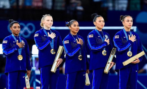 Simone Biles, Jade Carey, Jordan Chiles, Suni Lee and Hezley Rivera