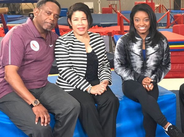 Simone Biles, Nellie Biles and Ron Biles (1)